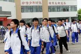 初三升高一，暑期非常关键！只要做好1件事，高中3年无所畏惧图片