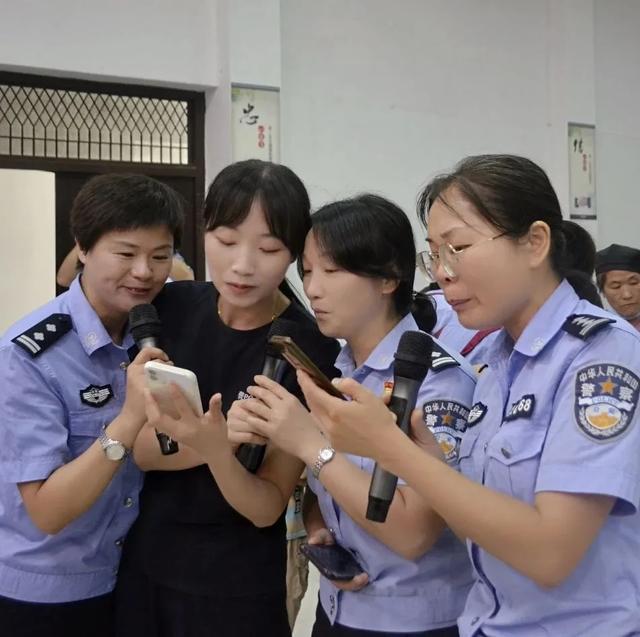 黑米烩花胶 2026年黑米花胶的做法大全