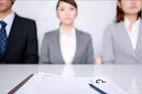 上班“摸鱼”，毁掉了多少人？图片