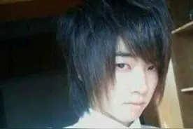 “火星少年”华晨宇情史图片