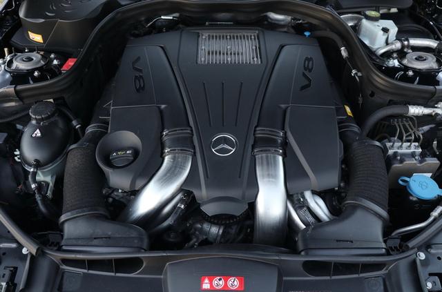 优雅经典又不失运动的W212 V8双涡轮奔驰E550用车分享