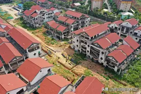 航拍：南宁豪华江景别墅群荒废十年焕新生！将建“网红美食街”图片