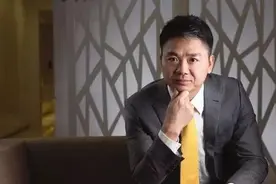 刘强东：首次创业被坑欠巨债，人大毕业的他如何摆地摊逆袭？图片