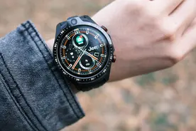 不再带两个手机，一机一表也OK！JEEP黑骑士4G手表体验图片