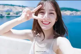 迪丽热巴壁纸：笑起来眉眼都是弯弯的女孩子，治愈一切的不开心图片