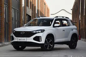 北京现代全新ix35，编制造型中网、螺旋晶体的尾灯，非常漂亮图片