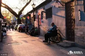 北京，经常见到这样的胡同闲人，我常功利地想：这般活着为什么呢图片