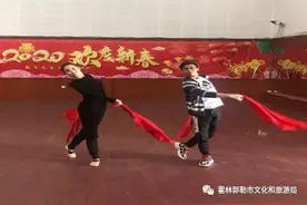 霍林郭勒：掀起跳安代舞热潮图片