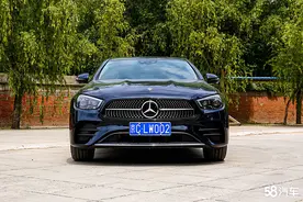 买标怎么了？哎，就是玩儿 试奔驰E300L图片