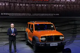 硬派SUV WEY坦克300成都车展发布 配三把差速锁 9种驾驶模式选择图片