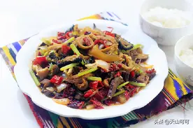 下饭又下酒的爆炒牛杂，新手都能做出来，收藏好，国庆节给家人做图片