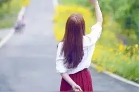 女人可以没有男人，但不能没有钱，对吗？图片