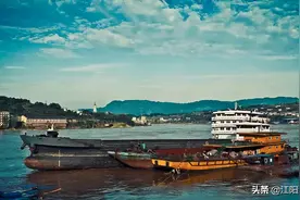 一个人游走在泸州，这座城市岂止一个酒字，除了酒我们还有啥？图片