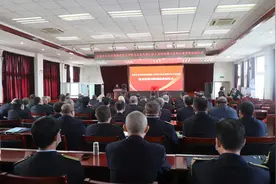 民法典百场宣讲｜在公交车上遇到法律问题怎么办？民法典给您解答！图片