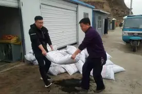 两优一先 | 全省优秀共产党员谢海林：争做红土“弄潮儿” 甘当基层“孺子牛”图片