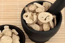 “白术”，剂量大小对其功效有影响图片