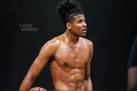 单场46分，模板乔丹+科比！逆袭状元？3点来看，他极可能沦为水货图片