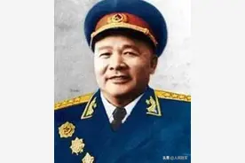开国大将住老房！周恩来拨款让他修房被两度谢绝图片