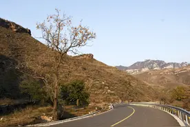 秋日滹沱河图片