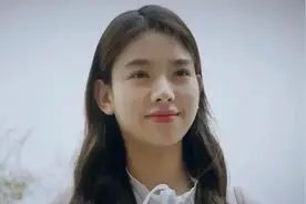 一夜获百万打赏的孙一宁崩了：去掉滤镜，她的天仙容颜是“骗局”图片