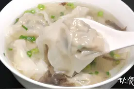 做馄饨皮时，多加这“2种”食材，馄饨皮爽滑、劲道、又透、又薄图片