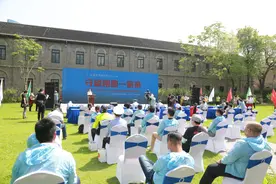 重启首日，武汉革命博物馆讲述“抗疫物证”背后的故事图片