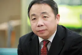 中国当代汉奸石平：18岁上北大后加入日本籍，直言：后悔生在中国图片