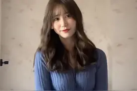 一条视频涨粉200万，参加车展被吐槽，一栗小莎子还能走多远？图片