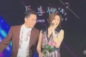 去个县城演出就惨了？这8位明星演出完，哪一个不是满载而归图片