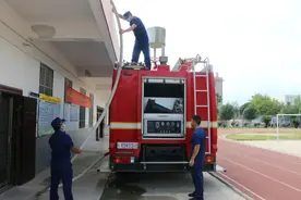 暖！1200名师生用水难，消防送水润人心！图片
