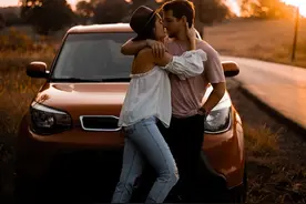 男人为何可以同时爱两个女人？图片