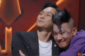 嫁人当嫁陈小春张智霖，在外卖力赚钱，应采儿袁咏仪在家打麻将图片