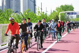 走！自行车道上骑一圈，享受畅爽骑行 品味惬意风景图片
