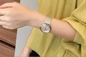 新推出了新款大码女装，适合120斤以上女人！穿上后瘦出好身材图片