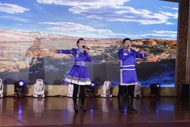 轻松一刻 | 二重唱《鸿雁》图片