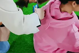 为了做胡须道具，四川一名女教师的头发被剪掉？视频走红图片