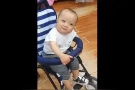 1岁娃却有40岁的沧桑眼神， 网友纷纷评论： 难道孟婆汤没喝干净图片