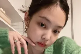 韩国女生是真的白！坚持她们的4个好习惯，皮肤会越来越焕白透亮图片