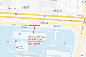 武汉部分路口设计不合理导致人为拥堵图片