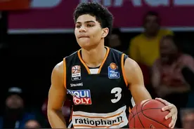 2020选秀：海斯，模板马努的帕克接班人，可惜马刺很难选到图片