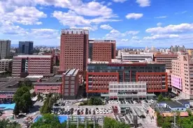 九旬老人饭后散步时突发胸痛......图片