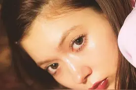 戴上口罩之后，是时候重拾我的假睫毛了图片