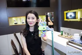 丈夫鼓励妻子做直播赚快钱，还暗喜有人帮忙养媳妇，如今悲剧了图片