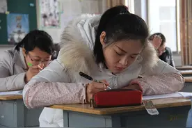 事业单位的“车补”来了，两个省份将率先发放，教师能否跟着沾光图片