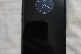 魅族工程机曝光！八曲面设计＋圆形副屏图片