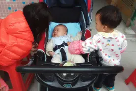 宝宝什么时候能出门？和出生时间长短关系不大，满足这个条件就行图片