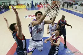 篮球解说徐咏，被伤病毁掉的最可惜的天才，当年风采不输张镇麟图片