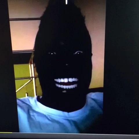 整蛊吓人的大师级招数，说几个住独身宿舍时搞笑吓人的真事儿。