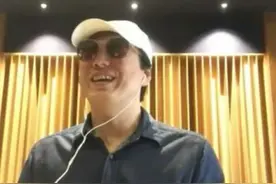 盲人歌手萧煌奇罕见现身，公布恋情称很幸福，网友：祝福你们图片