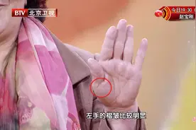 医生忠告：肺癌不是不痛不痒，额头这个信号，可能是肺癌来袭图片